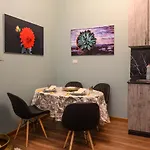 The Place4 Downtown Nest Apartment