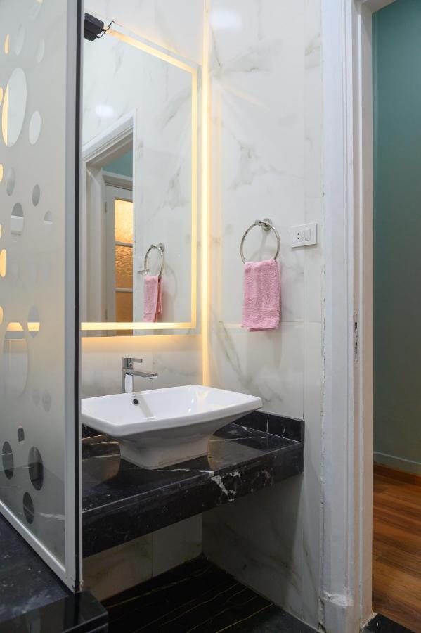 The Place4 Downtown Nest Apartment